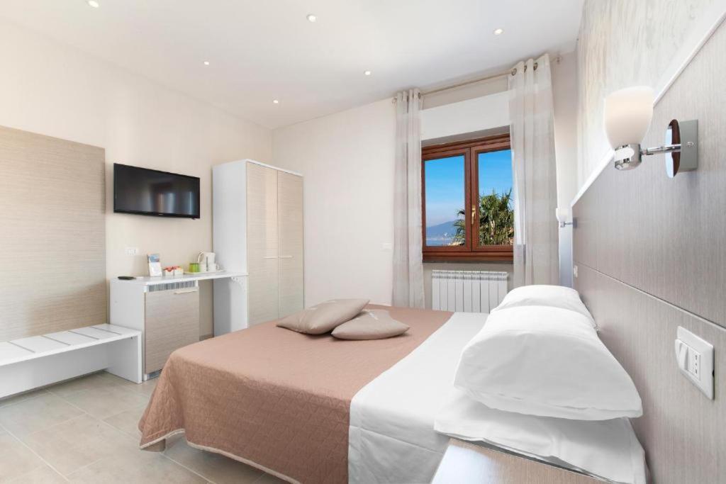 Sun And Sea Vacation Hotel Sorrento Buitenkant foto